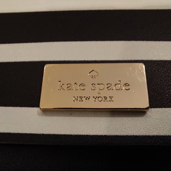 Kate Spade Black & White Striped Leather Wallet – Elegant, Authentic & Like New - Picture 4 of 10